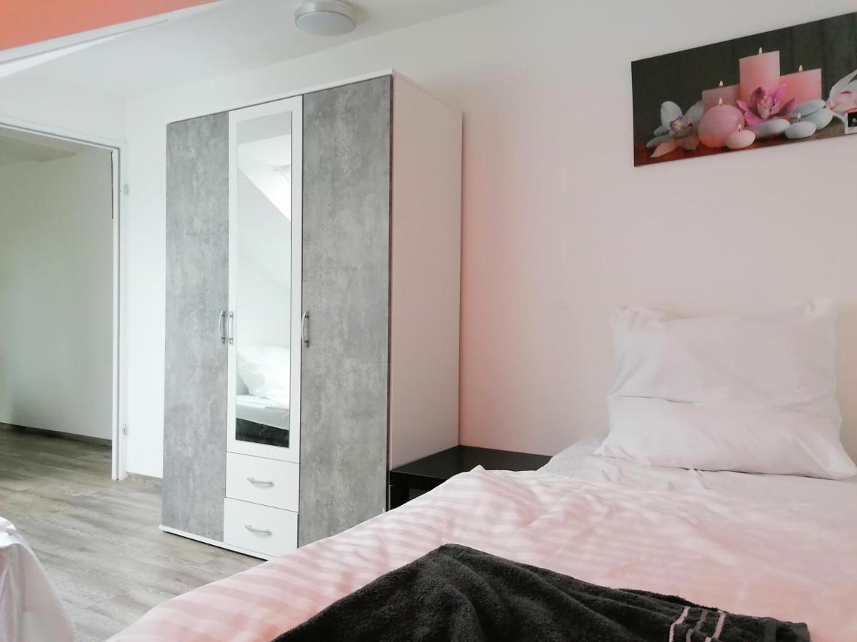 Fmi110 Next To Airport Apartman Rüsselsheim Kültér fotó