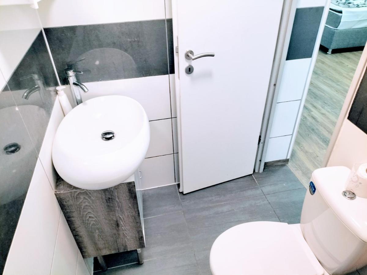 Fmi110 Next To Airport Apartman Rüsselsheim Kültér fotó