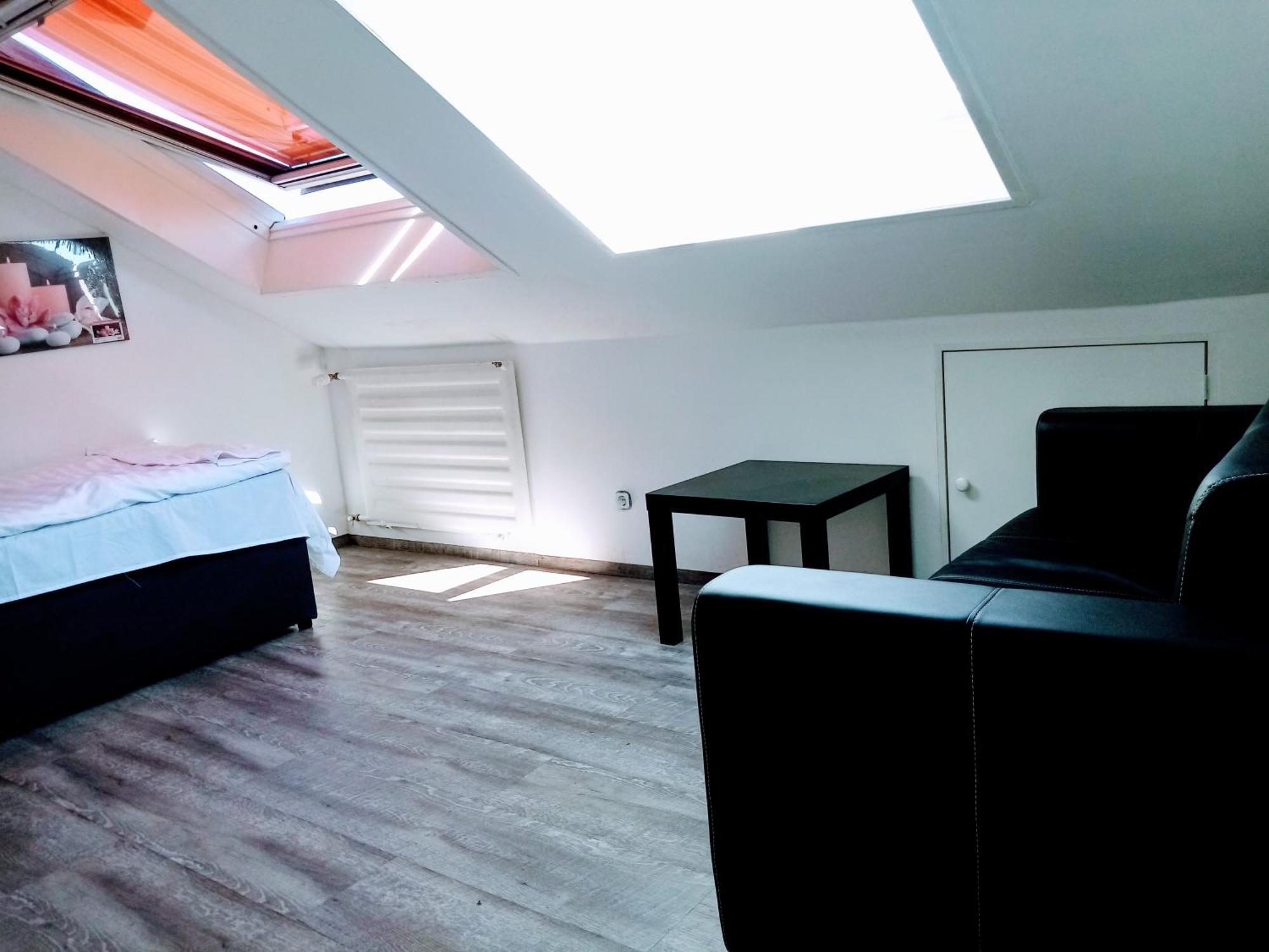 Fmi110 Next To Airport Apartman Rüsselsheim Szoba fotó