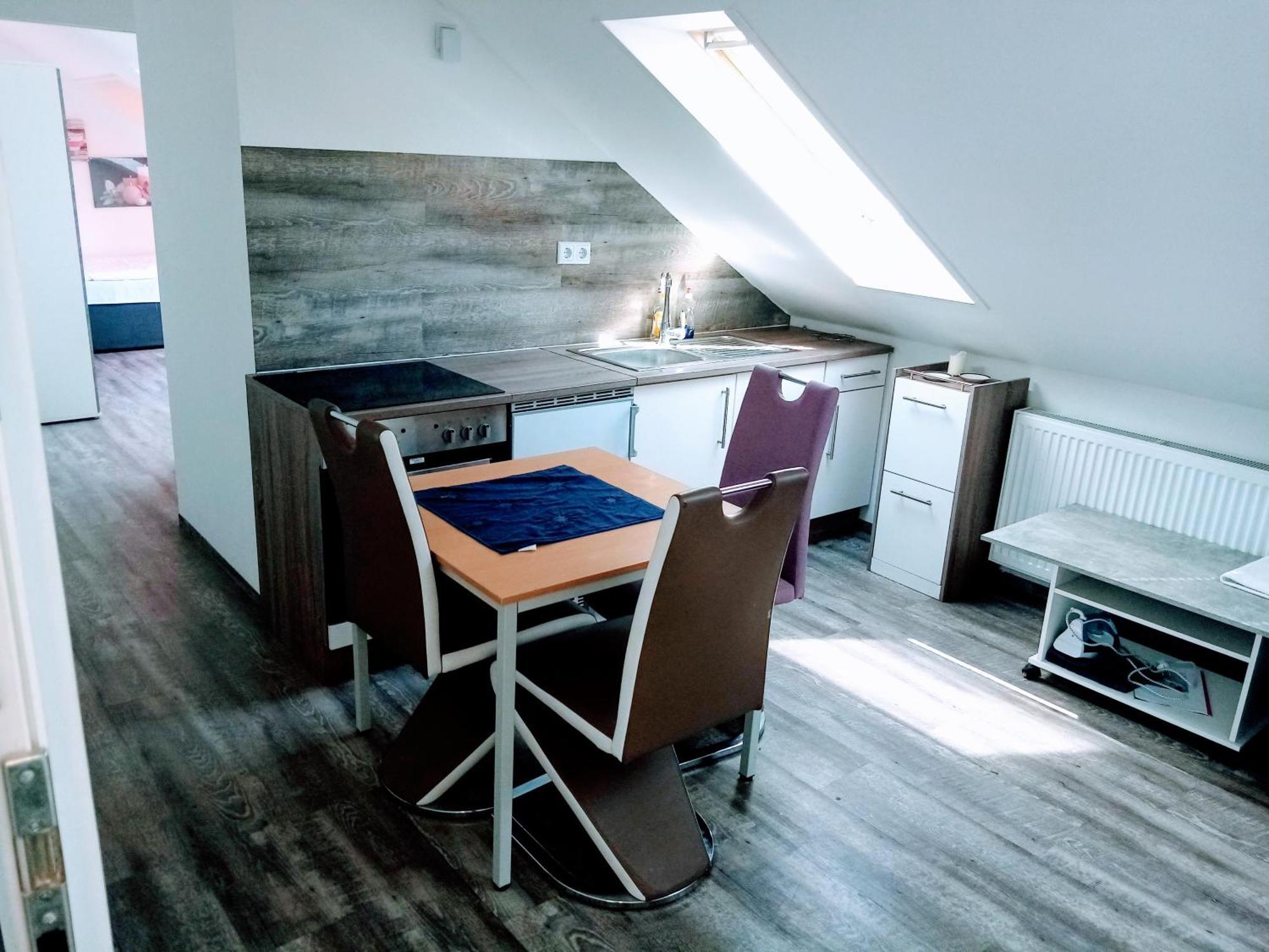 Fmi110 Next To Airport Apartman Rüsselsheim Szoba fotó